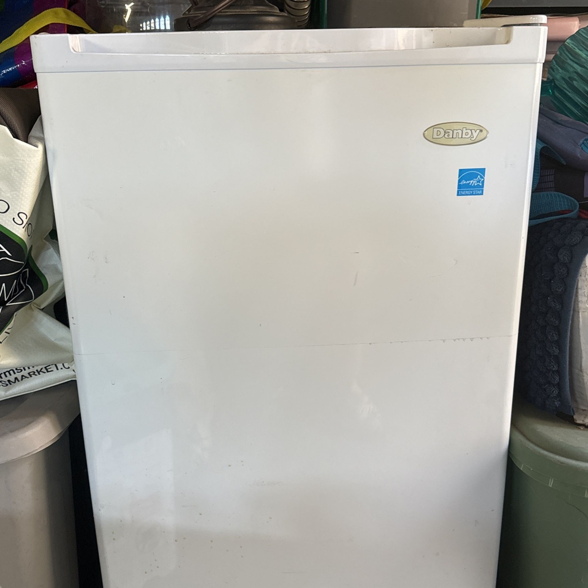 Refrigerator With Freezer