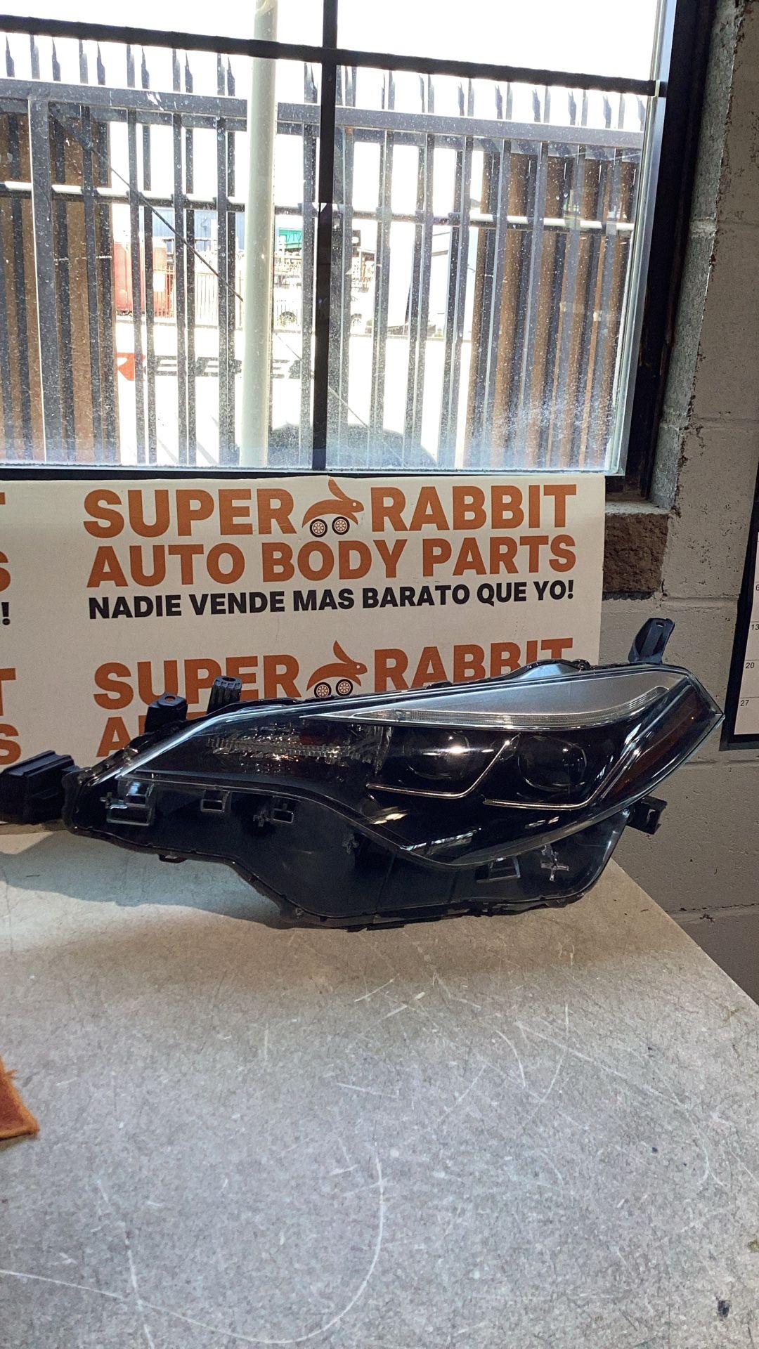 2017 Corolla Se Headlight Driver Original 2019