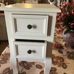 Nice White Side Table