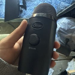 Blue Yeti Mic NANO