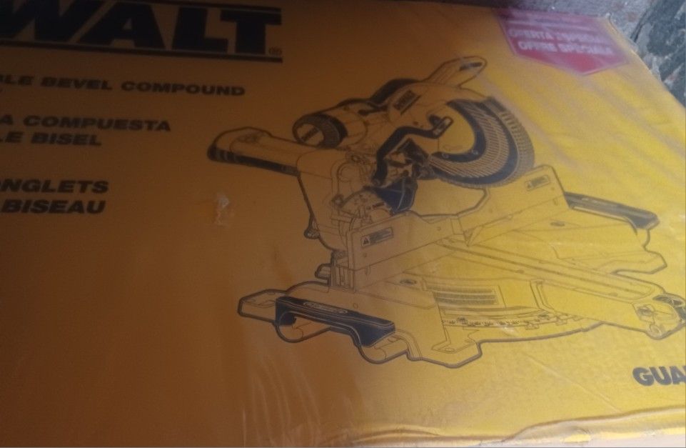 Dewalt 12 Inch Double Bevel Compound Sliding Miter Saw