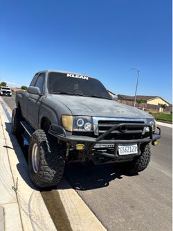 2000 Toyota Tacoma