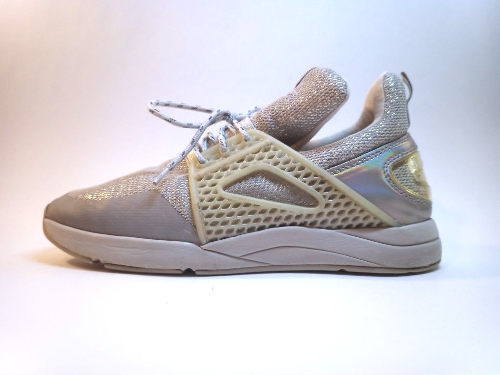 Uoverensstemmelse Trofast Forældet ALDO Holographic Reflective Silver Lace Up Athletic Walking Shoes Sneakers  sz 8 for Sale in Lake Forest, CA - OfferUp