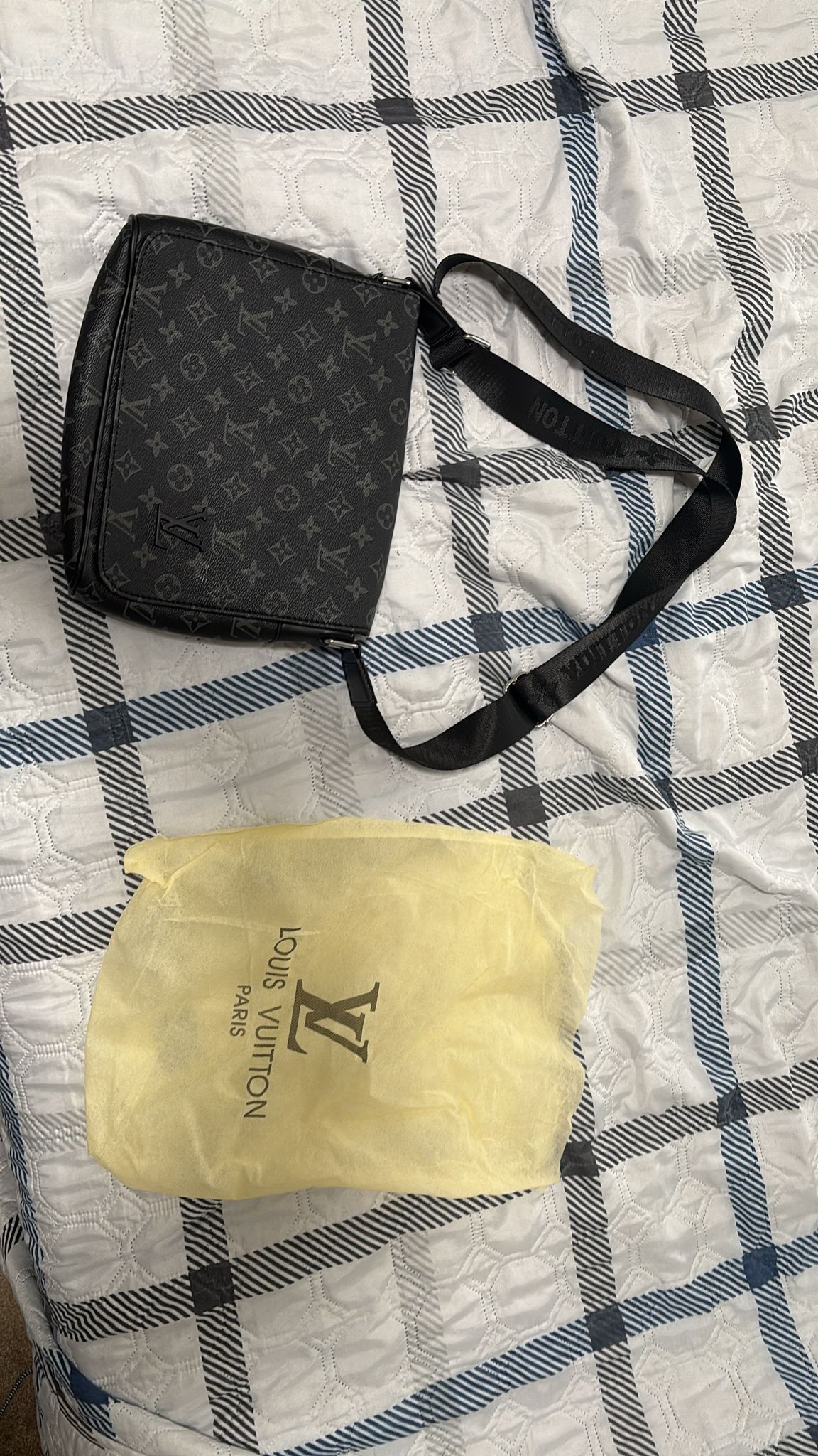 Bag Louis Vuitton Messenger