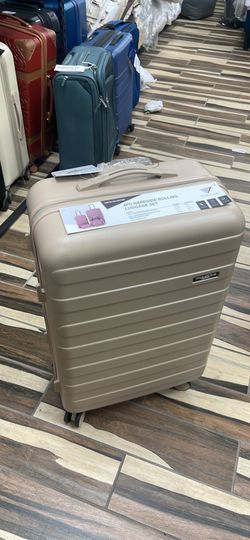 Travelers club beige 28inch luggage