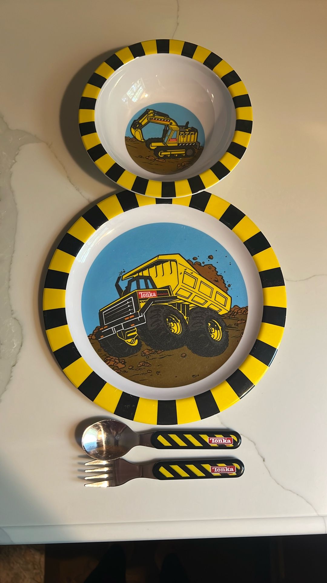 Toddlers Plastic Bowls, Plates, Cup And utensils