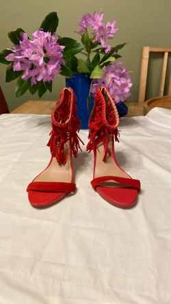 Bebe ladies size 7 open toe high heel sandal shoes with fringe