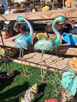 ✨ Statement Pieces for Your Garden – Pottery, Birdbaths & Metal Art