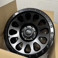 Fuel Vector 17” 6x5.5 In Stock