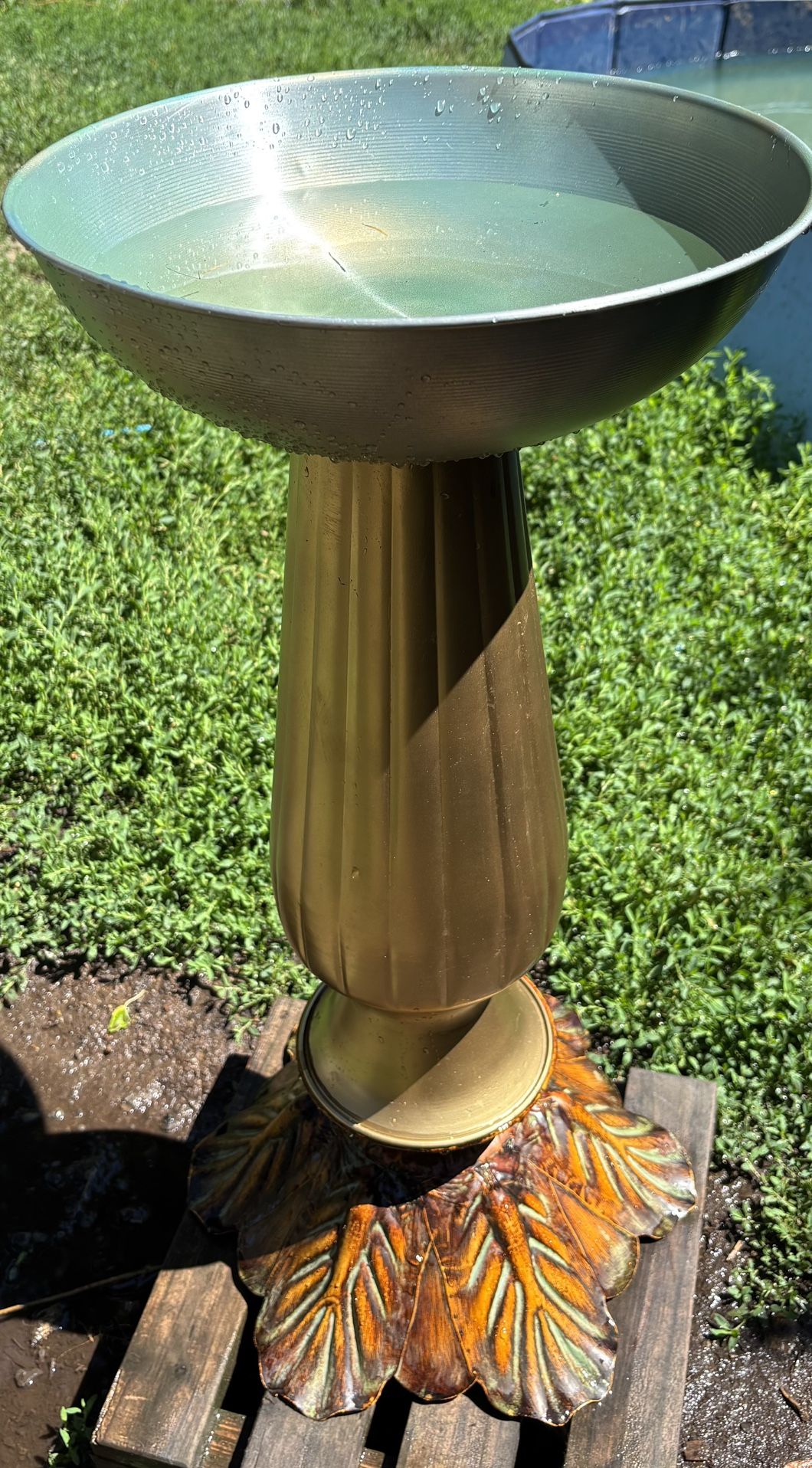 Gold Leaf Design Yard Decor Birdbath