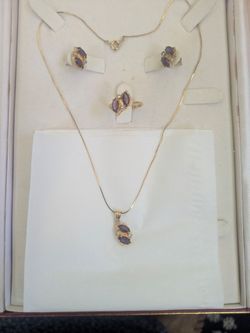 Jewelry set $10