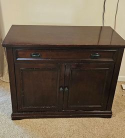 Solid, tv stand/computer desk