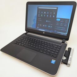 HP Touchscreen laptop / Windows 11 / SSD / Camera / HDMI / CD-DVD / Charger / New battery