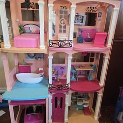 Barbie Dreamhouse, Barbie Frozen 2 Ultimate Arendalle Castle Playset, Camper/RV, Closet, Accessories