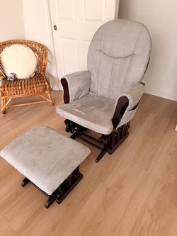 Glider Rocking Chair with Ottoman