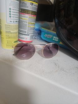 Round Metal Frame Sunglasses