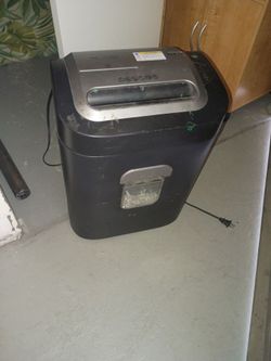 Paper shredder