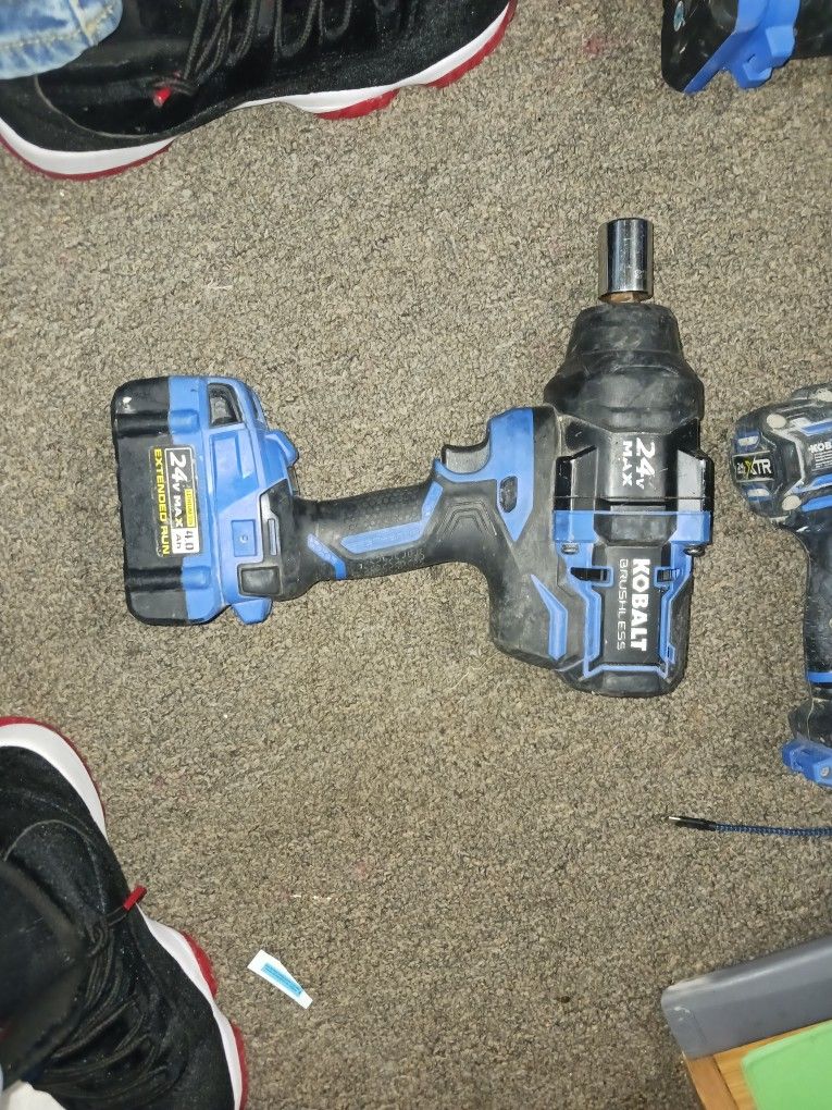 Kobalt 24v Impact Wrench, Impact Driver &hammer Drill
