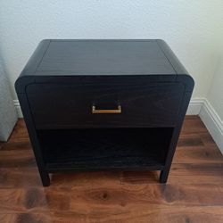 1 night Stand only 