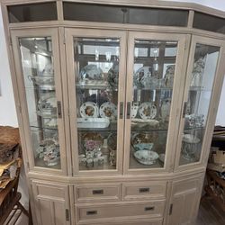 Vintage Stanley Furniture Lighted China Cabinet - Model 2120 Price: $325 OBO Location: Summerlin