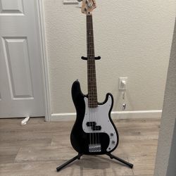 Squier Sonic Precision Bass - Black