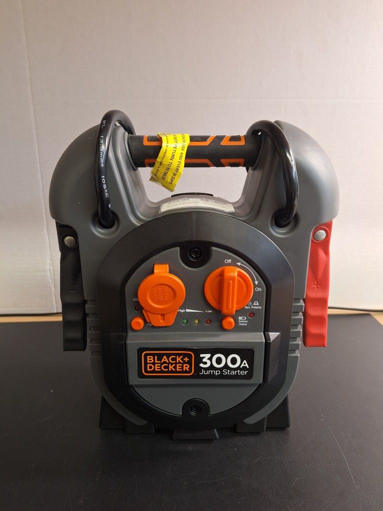 BLACK + DECKER BATTERY STARTER 