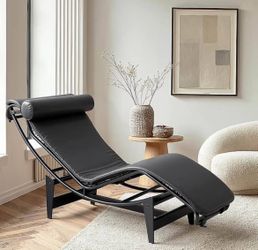 Le Corbusier - Replica LC4 Chaise Lounge Chair