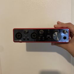 Focusrite Interface (NEW) 