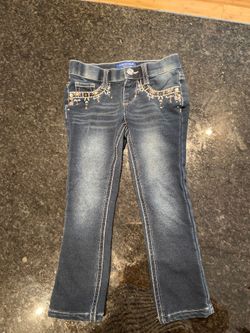 Girls size 4 super soft jeans!