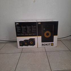 KRK ROKIT 8 G5 Studio Monitors — $600 Firm

Brand-new pair of KRK ROKIT 8 G5s,