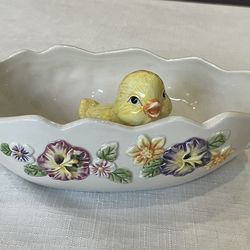 Harry and David decorative ceramic basket with a chick and floral decoration.