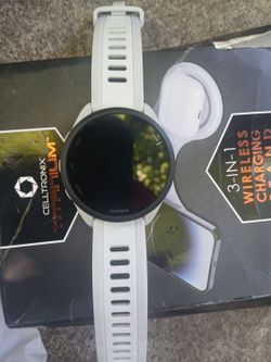 Garmin venue 4 41mm m/n A04818. And forerunner 165 watch