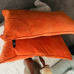 Throw pillows