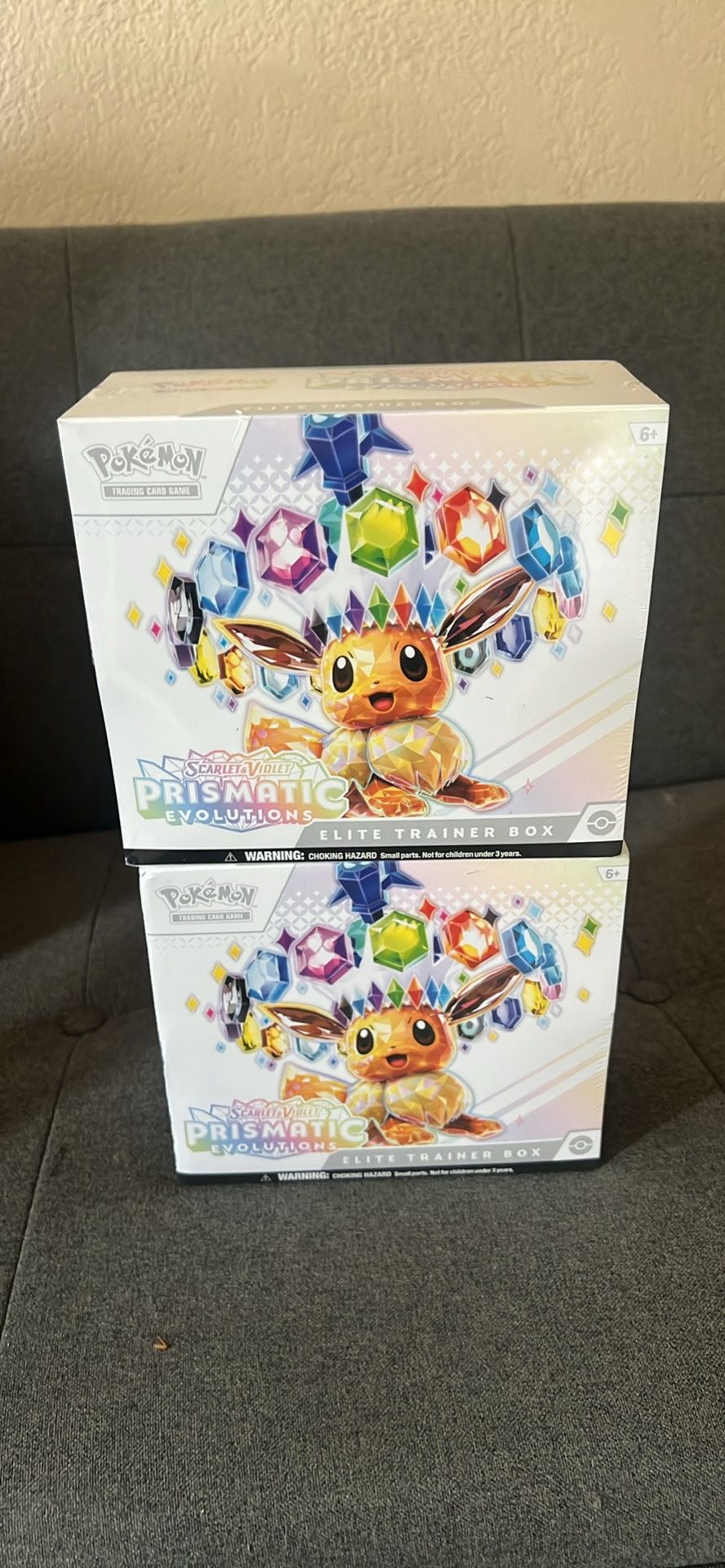 Pokemon: Prismatic Evolution Elite Trainer Box