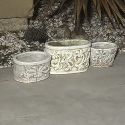 3 Small Matching Plant Pots 