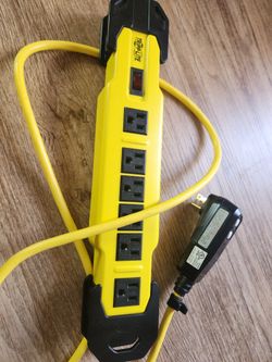 Tripp Lite TLM609NS Power It! 6-Outle