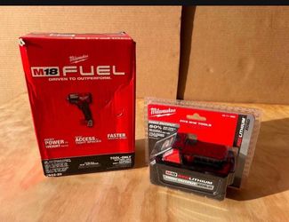 Milwaukee 1/2 In Mid Torque Impact 650 Lbs & 6.0 Battery $260