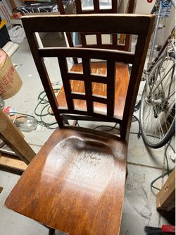 2 high kitchen chairs