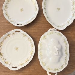 4 Accent Pieces Of China