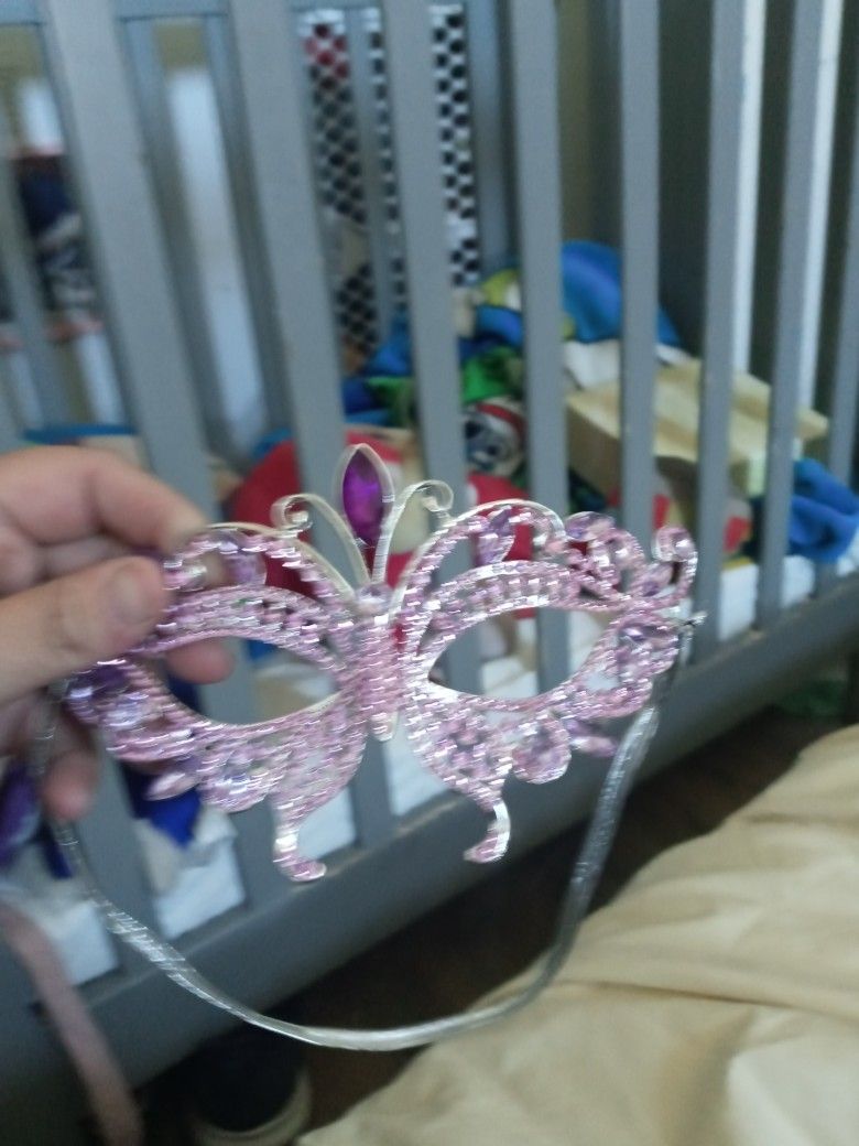 Pretty Butterfly Mask