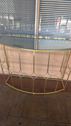 Entryway table