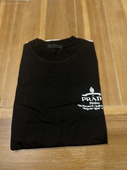 Prada Tshirt Size Medium 