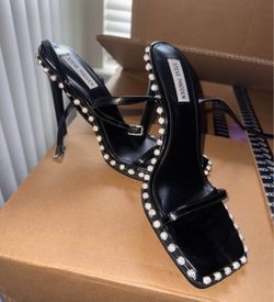 8.5 Steve Madden Sandal