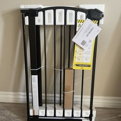 Regalo Arched Decor Safety Gate Brand New 🌺