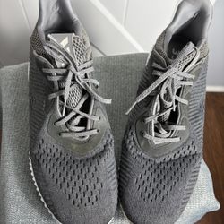 Adidas AlphaBounce 43 Gray Running Shoes Sneakers Men’s Size 13
