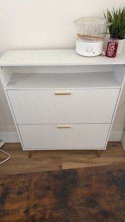 Shoe chest