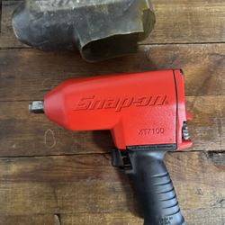 Snap-on 1/2 Air Impact XT7100