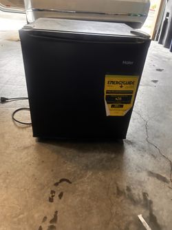 Mini refrigerator