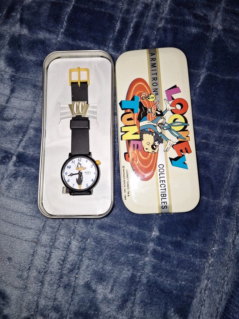 DAFFY DUCK Armitron Watch NEW never Worn. Works Great, Comes W/collectable Tin
