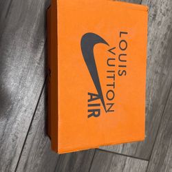 Lv Black And White Mid Tops Size 10, 1.5 For Sale